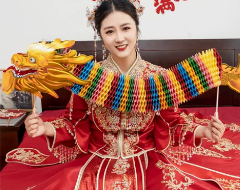 结婚接亲道具剪纸舞龙拍照新娘堵门游戏小彩龙...