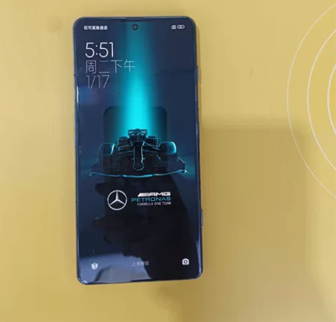 红米K50电竞版  奔驰F1联名    年...