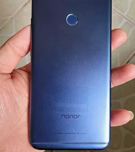 荣耀V9.4+64搭载海思麒麟960八核处...