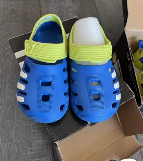 儿童阿迪小阿迪 6k50元包邮不议价