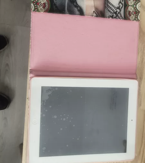 Apple4/苹果 其他换新用不到了出女生...