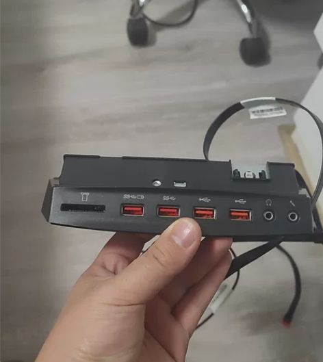 联想Y900机箱前置USB配件 感兴趣的话...