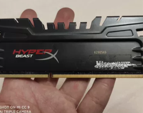 正品金士顿野兽ddr3 2400 8g内存...