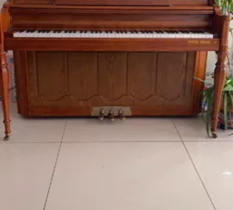 钢琴_韩国品牌。 几乎全新，孩子不愿意学了...