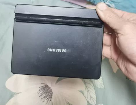 一个三星平板拓展坞，具体什么型号没搞明白，...