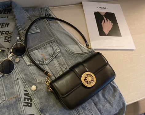 腋下法棍包女2022新款时尚法式小众轻奢精...