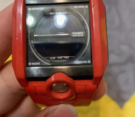 卡西欧G-8100手表，成色看图，没有电了...