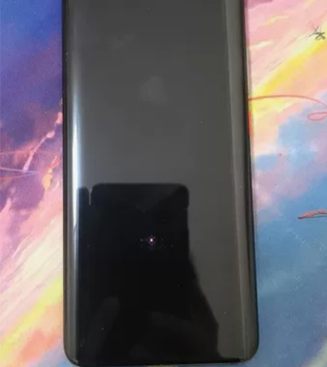 华为mate20pro 6+128 机子放...