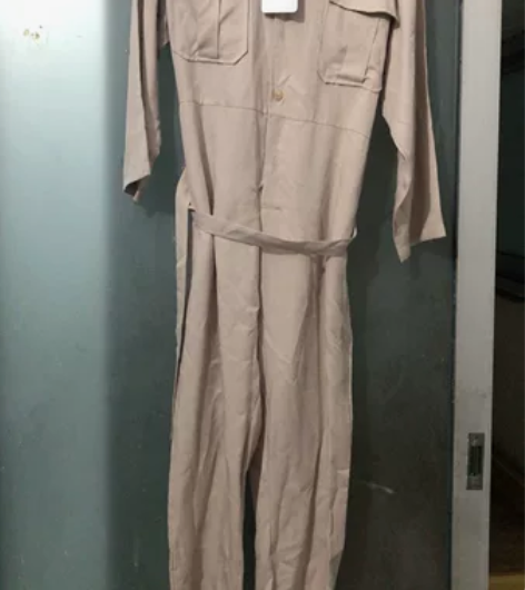 薄款 连体裤 L码 全新 吊牌还在 因为衣...