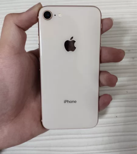 美版无锁苹果8 刚换电池 成色完好 无任何...