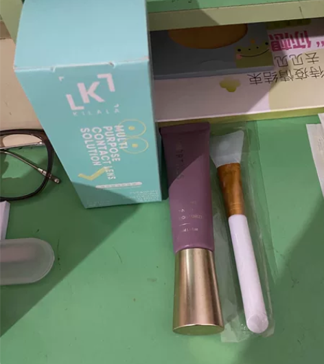 尔木萄的隔离 送刷子9新 还有眼镜液送的 ...
