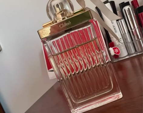 chloe 蔻依香水 花香调雪松 75ml...