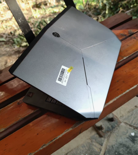 外星人13 i7五代8+256G轻薄独显2...