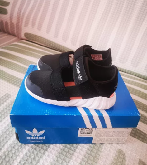 正品阿迪三叶草左脚7K右脚6K全新特价59...