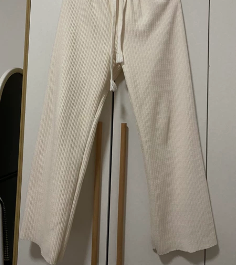 白色阔腿裤，加绒，仅试穿，无吊牌，长度96...