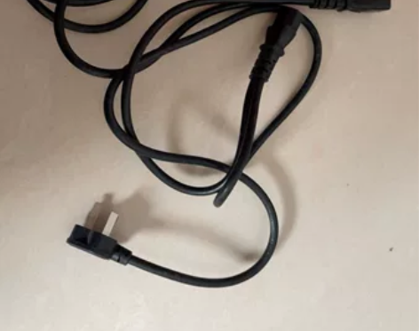 一拖五电脑电源线。 感兴趣的话点“我想要”...