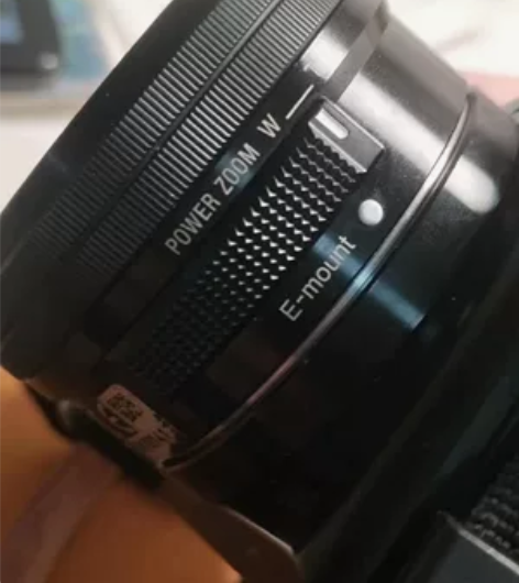 索尼1650镜头 9层新之前和相机一起买的...