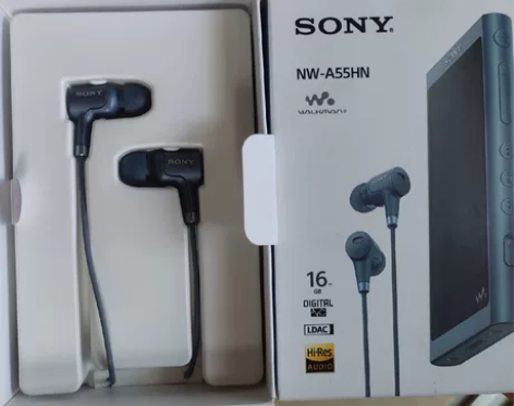 索尼a55HN 带原装耳机 有盒子 21年...