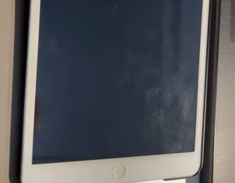 上个月，这iPad mini2，港版，16...