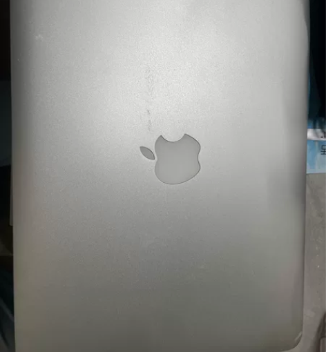 苹果笔记本 感兴趣的话点“我想要”和我私聊...