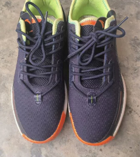 安踏42码男鞋，穿了2次！ 感兴趣的话点“...