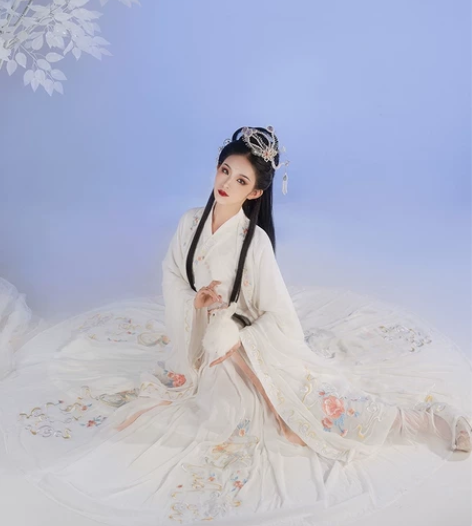 柒邑原创汉服女凤鸾缔对襟交领齐腰大袖衫重工...