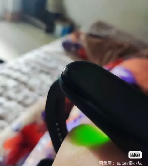 小米手环6 轻微划痕，这个使用痕迹（自用）...