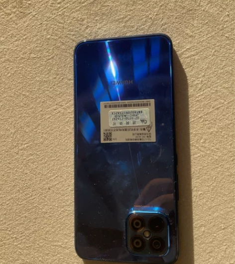 手机型号华为nova8E内存128G使用一...