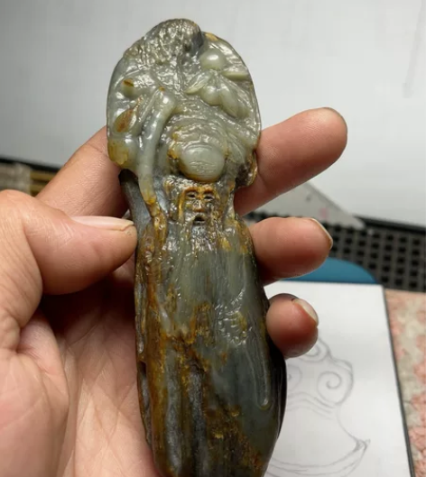 新疆原石玉雕 请您鉴赏   有意者私聊