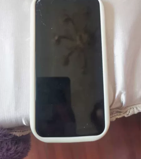 iPhone x想换14 屏有点碎了