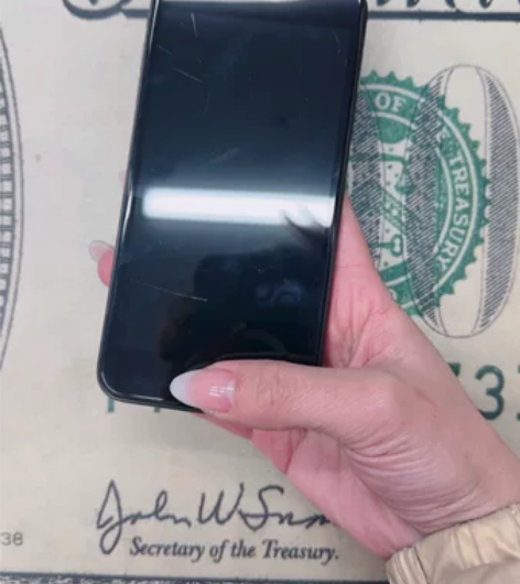 苹果8plus,黑色64G,电池76、外观...