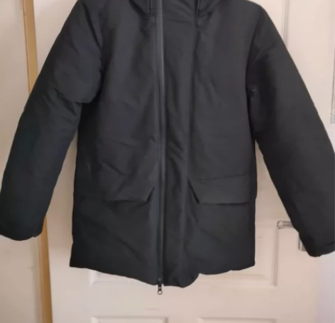 无印良品男羽绒服,保暖性好,前面斜拉链,里...