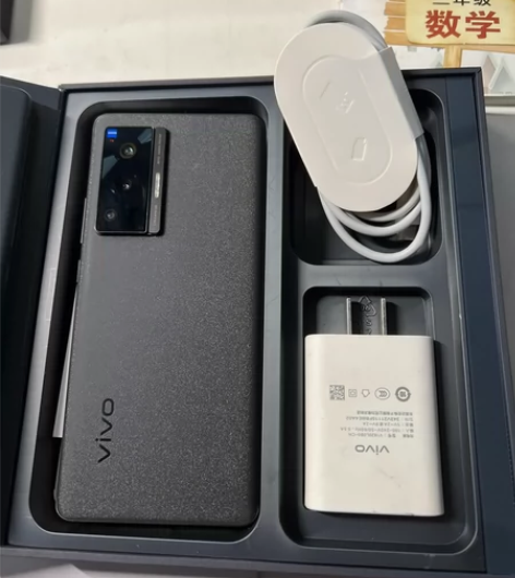 自用vivo x70pro 黑色12+25...