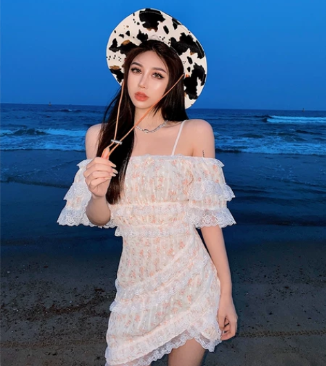 周小熊一字肩连衣裙女夏新款碎花轻熟风蕾丝吊...