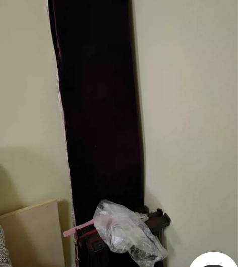 敦煌牌古筝。买的时候是新的，一直在家里精心...
