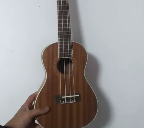 桃花芯尤克里里，本来想送朋友的，没用过，现...