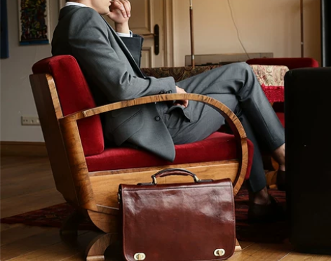 手拎包手拿Time Resistance幻...