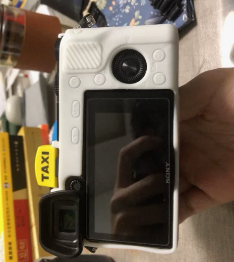 索尼微单a6000带镜头无划痕屏幕已贴膜，...