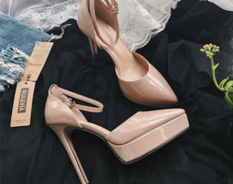 2021浅口单鞋漆皮中空超高跟防水台尖头鞋...