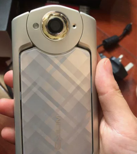 卡西欧TR500.自拍神器香槟色买了一年多...