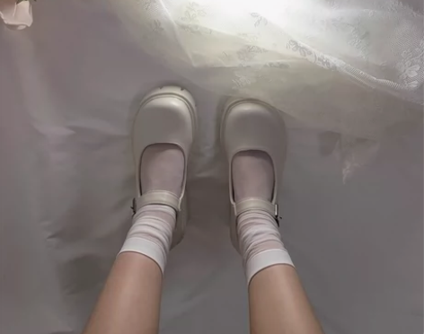 玛丽珍鞋白色 37码 全新 感兴趣的话点“...