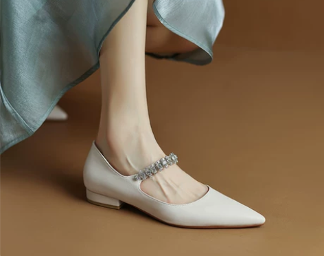 法式小众水钻尖头玛丽珍鞋女平底2022夏秋...