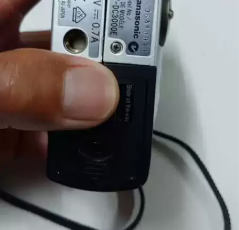 一台造型独特数码像机,不知好坏当配件出售,...