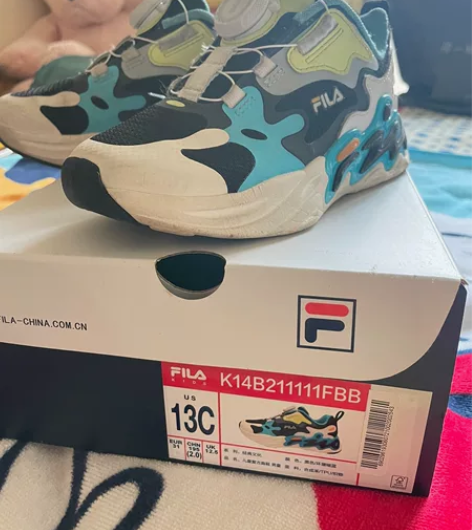 斐乐FILA童鞋 运动鞋 设计师款新款买的...