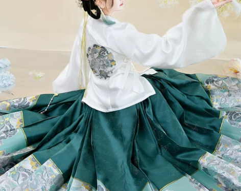 青璃 如梦霓裳原创明制汉服女装圆领袍马面裙...