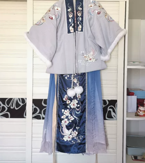 全新秋冬汉服百迭裙对襟袄子百褶裙刺绣带吊牌...