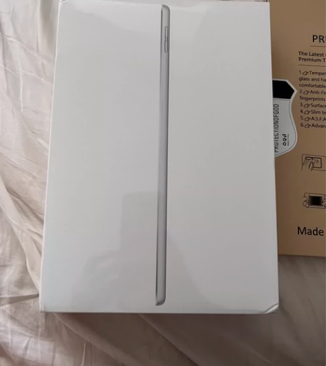 出iPad  gen9 64G，官网价格2...