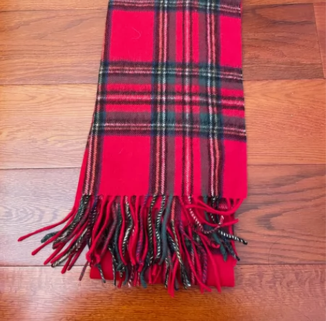 圣诞格围巾 100羊 全新一次没带过 没有...