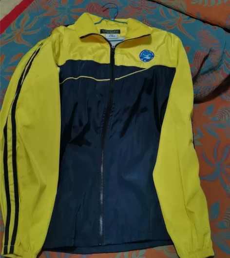 儿子高中穿过的校服上衣！适合175～180...