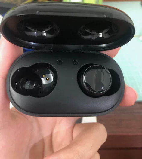 蓝牙耳机唐麦 少了一个麦，用没多久[流泪]...